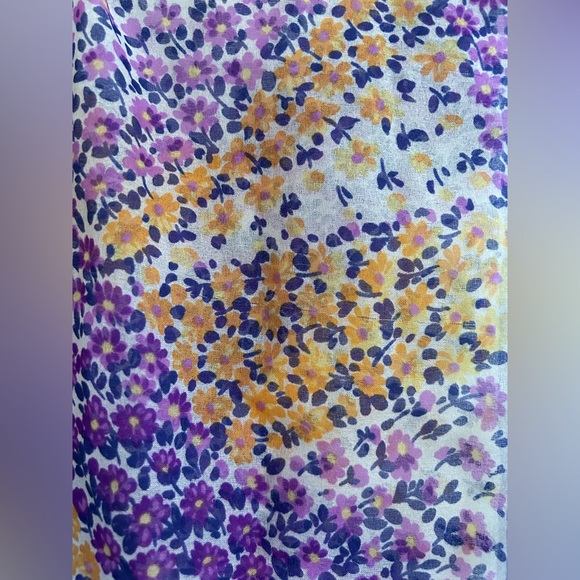 Patricia Dumont floral scarf - Picture 4 of 5